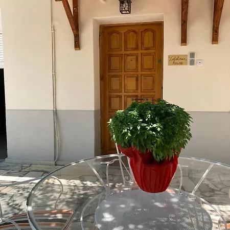 Catalina's House -μικρή με αυλή & Parking * Xylokastro