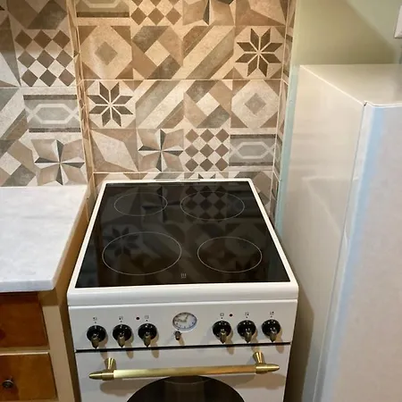 Catalina's House -μικρή με αυλή & Parking * Xylokastro